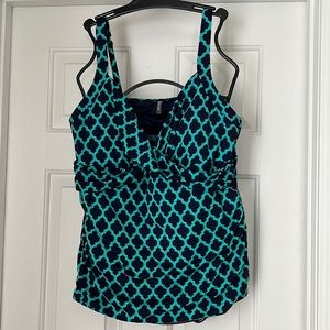 Lands End Tankini top navy and aqua size 18